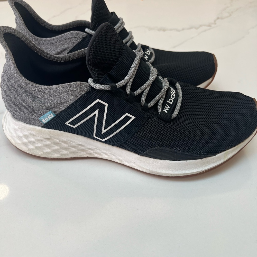New Balance Fresh Foam Roav in Black and Gray Athletic Shoes.